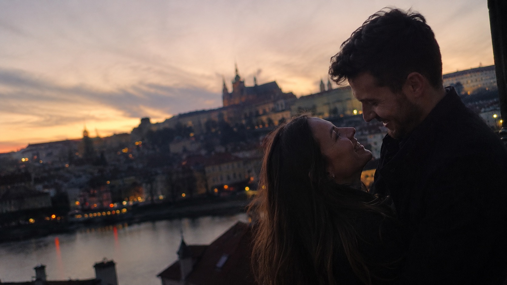 Couple dating in Prague